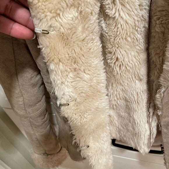 Express Jacket Women’s 1/2 Coat Suede Tan Shearling Bomber Mob Wife Aesthetic - Picture 6 of 9